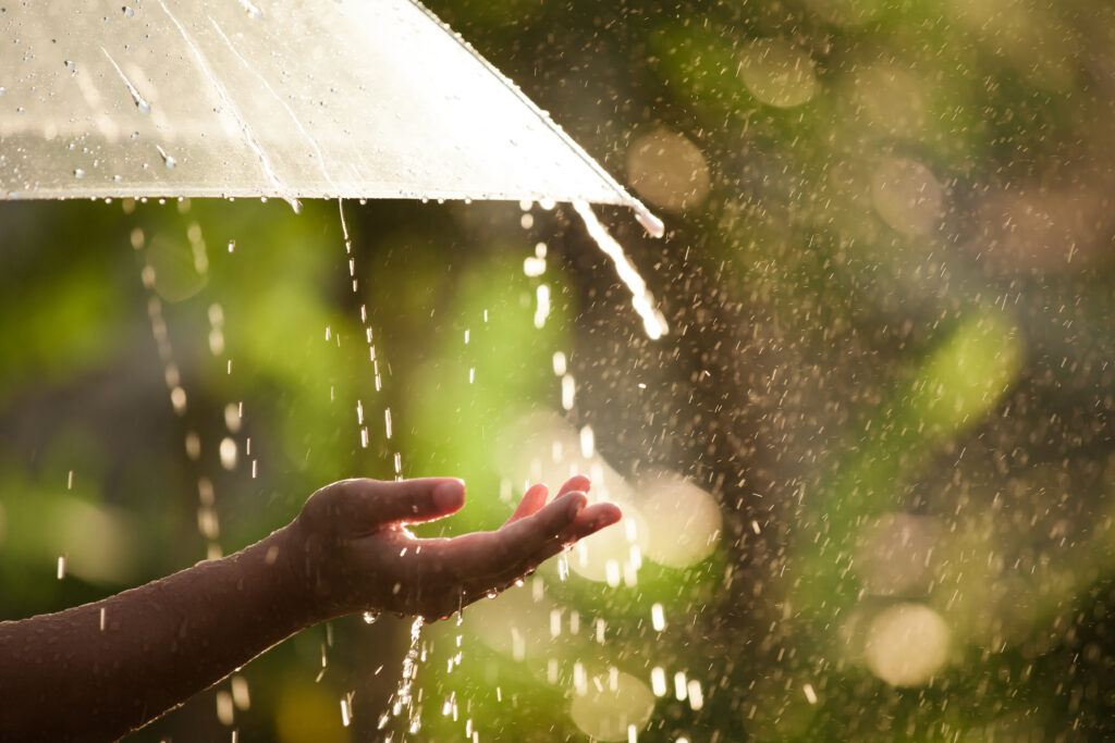 ZCAS enfraquece e chuva migra para o Centro e Sul do Brasil nos próximos dias